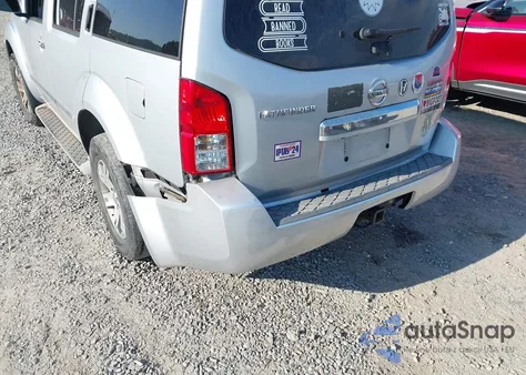 2011 Nissan Pathfinder Silver из США, поврежденный, VIN 5N1AR1NB6BC623582